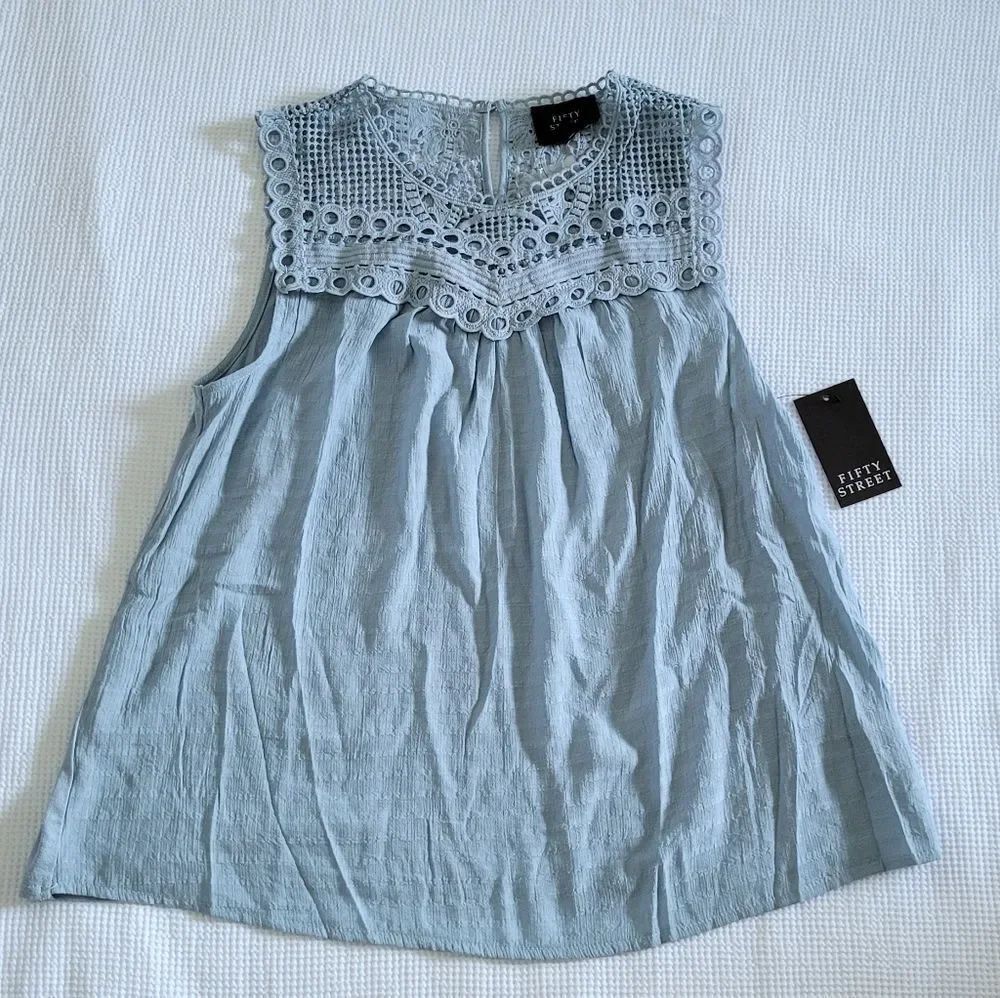 ✨️HP✨️ Fifty Street Powder Blue💙 Sleeveless Blouse - NWT